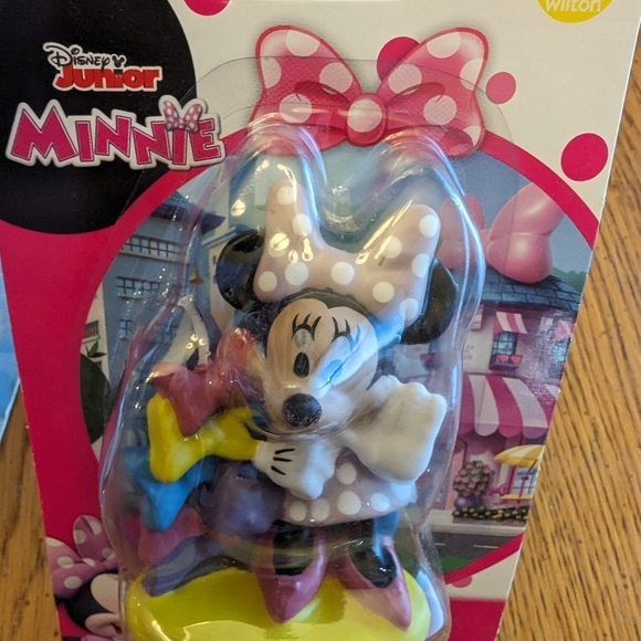 Wilton Mickey & The Roadster Racers Disney Minnie Birthday candles - Picture 9 of 14